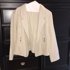 Chico’s fashionable blazer